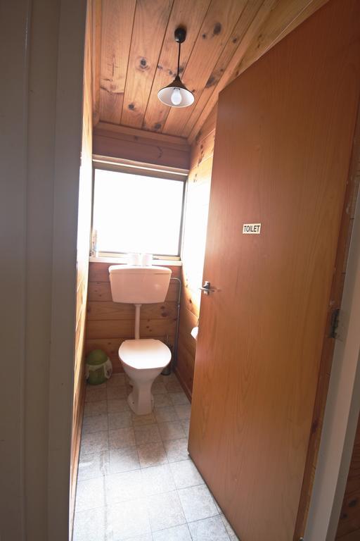 Tony'S Lodge Turangi Exterior photo